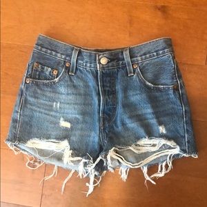 Levi's 501 mid-rise shorts
